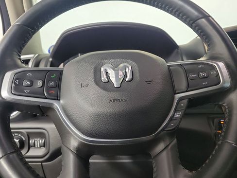Used 2022 RAM 1500 Laramie AWD/4WD image 15