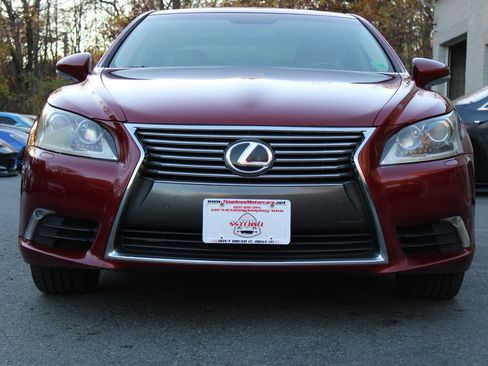 Used 2013 Lexus LS 460 image 2