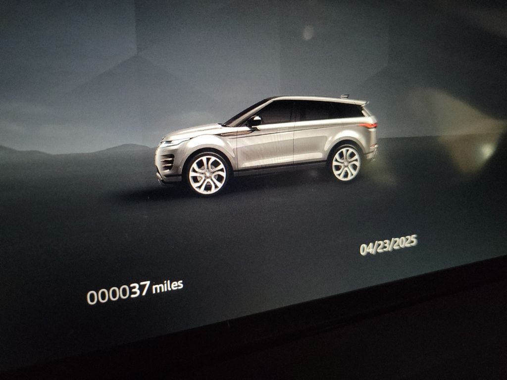 New 2026 Land Rover Range Rover Evoque S AWD/4WD image 18