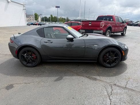 Used 2019 MAZDA MX-5 Miata RF Grand Touring RWD image 2