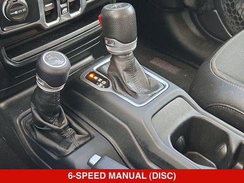 Used 2021 Jeep Gladiator Sport AWD/4WD image 29