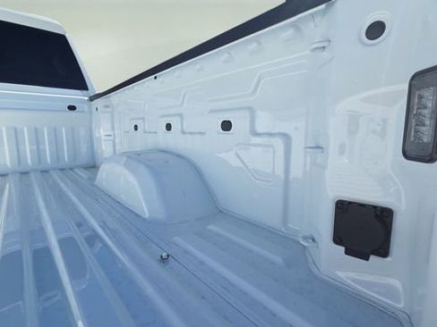 New 2026 GMC Sierra 2500 SLT w/ SLT Convenience Package image 28