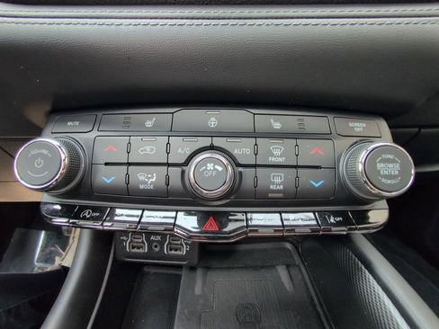 Certified 2022 Dodge Durango GT image 22