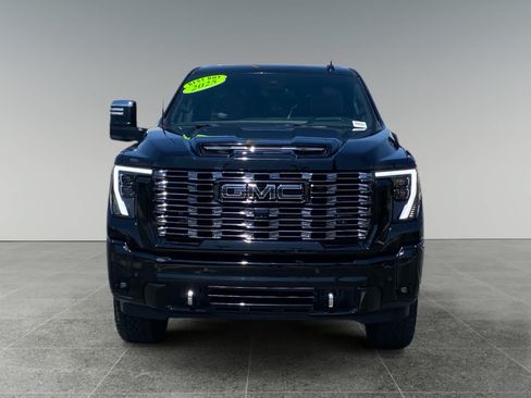 Used 2025 GMC Sierra 2500 Denali Ultimate AWD/4WD image 8