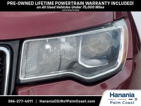 Used 2018 Jeep Grand Cherokee Laredo AWD/4WD image 8