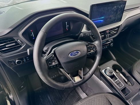Used 2023 Ford Escape Active w/ Tech Pack #1 AWD/4WD image 12