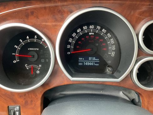Used 2012 Toyota Tundra Limited w/ Platinum Pkg AWD/4WD image 28