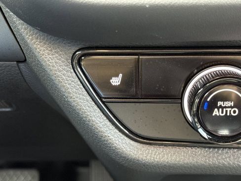 Used 2025 Honda HR-V Sport image 16