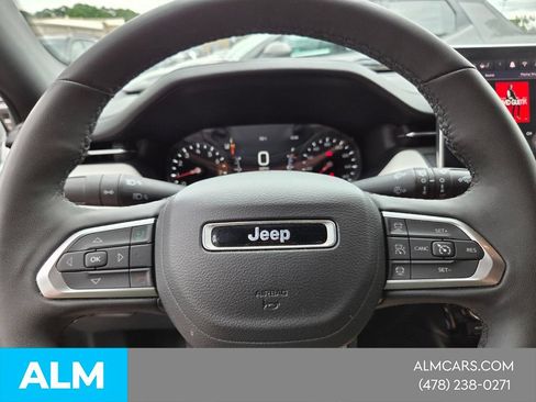 Used 2025 Jeep Compass Limited AWD/4WD image 21