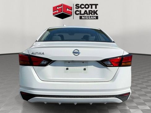 Used 2022 Nissan Altima 2.5 S FWD image 5