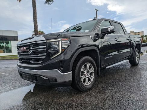 Used 2022 GMC Sierra 1500 SLT RWD image 8