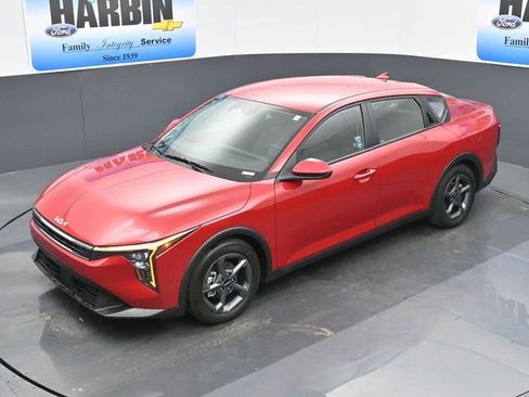 Used 2025 Kia K4 LXS image 22