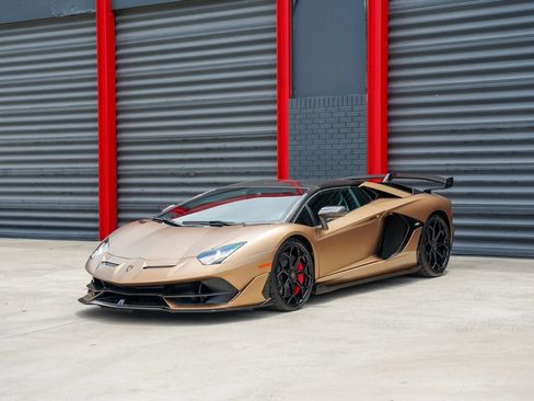 Used 2020 Lamborghini Aventador SVJ AWD/4WD image 1