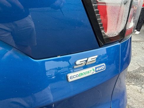 Used 2017 Ford Escape SE w/ SE Sport Appearance Package AWD/4WD image 25