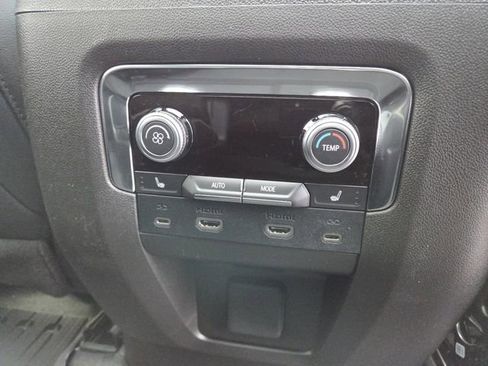 New 2026 GMC Yukon Elevation w/ Elevation Premium Package image 17