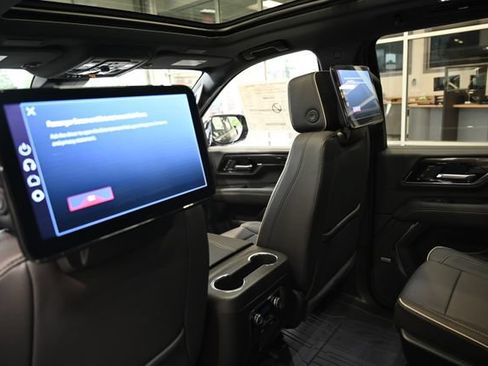 New 2026 GMC Yukon XL Elevation w/ Elevation Premium Package AWD/4WD image 20
