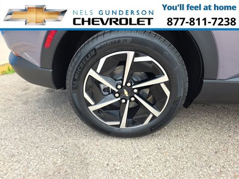 New 2026 Chevrolet Equinox EV LT image 9