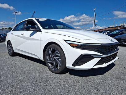 Certified 2025 Hyundai Elantra SEL