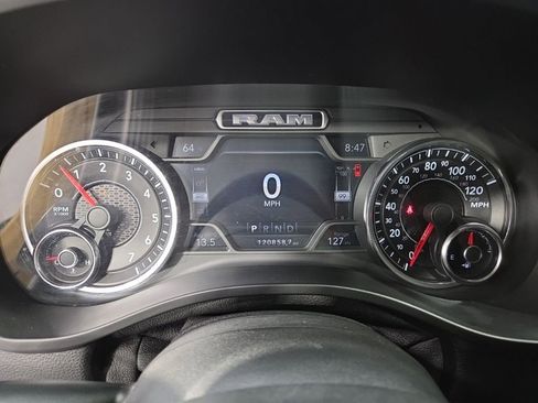 Used 2019 RAM 1500 Laramie image 12