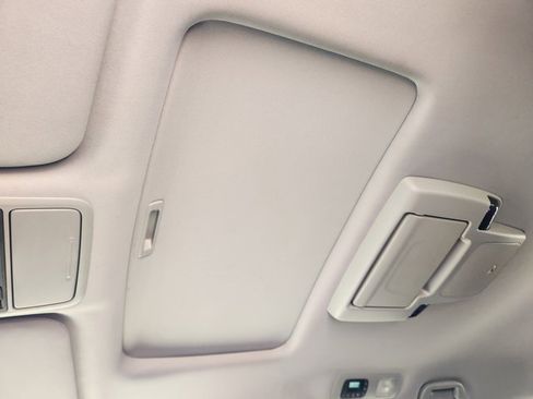 Used 2019 Honda Odyssey Touring image 24