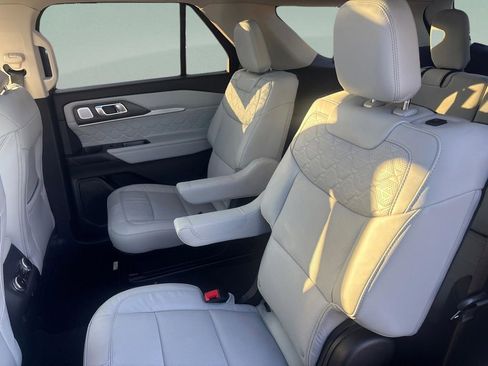 New 2026 Ford Explorer Platinum w/ LUX Leather Package image 10