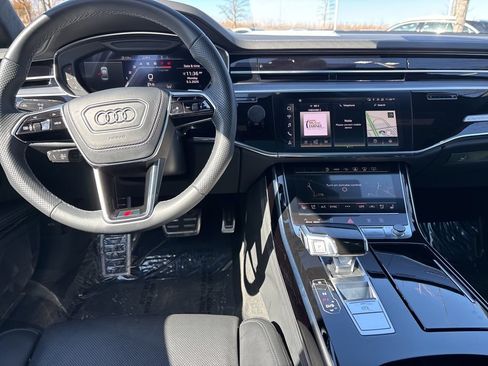 Used 2022 Audi S8 w/ S8 Comfort Plus Package AWD/4WD image 7