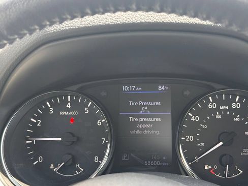 Used 2021 Nissan Rogue Sport SV FWD image 19