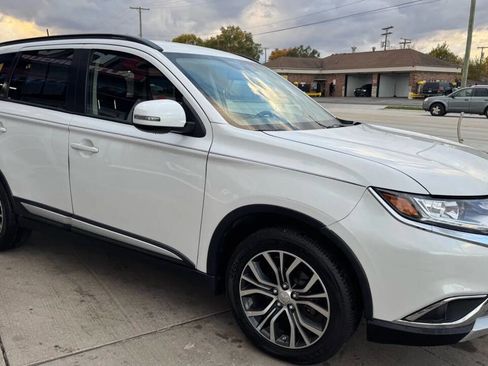 Used 2016 Mitsubishi Outlander SEL image 6