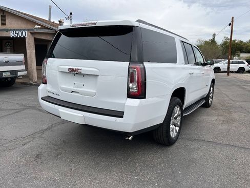 Used 2019 GMC Yukon XL SLE w/ SLE Value Package image 5
