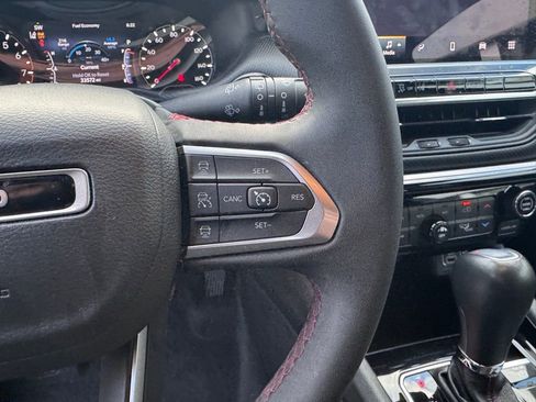 Used 2023 Jeep Compass Trailhawk image 15