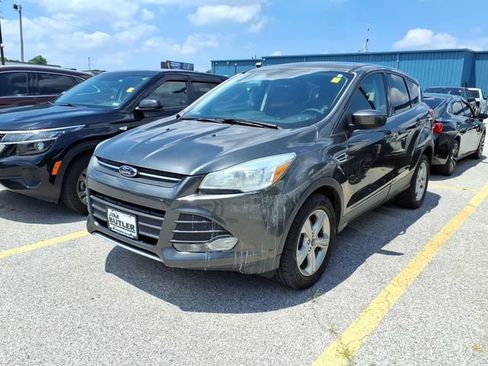 Used 2016 Ford Escape SE FWD image 1