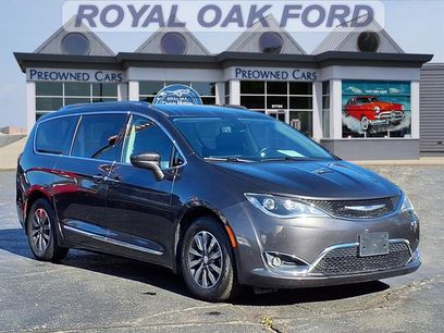 Used 2020 Chrysler Pacifica Touring-L Plus