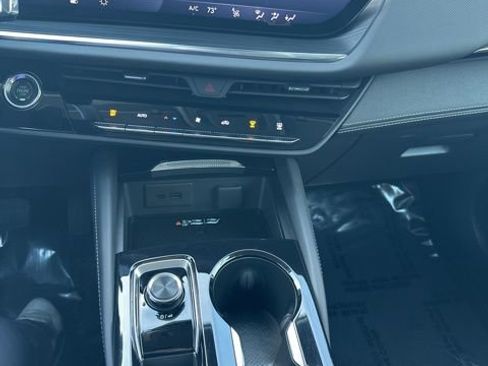 Used 2025 Buick Envision Preferred image 23