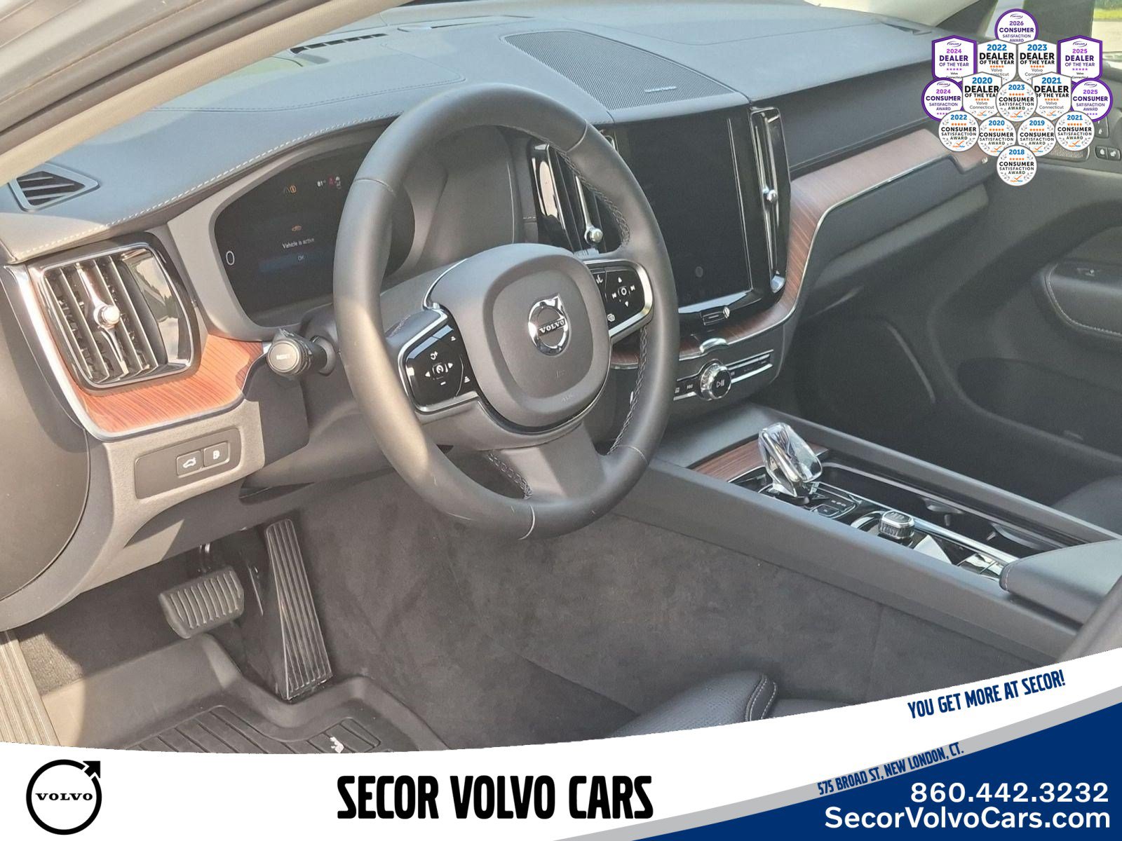 Used 2024 Volvo XC60 T8 Ultimate w/ Protection Package Premier AWD/4WD image 11