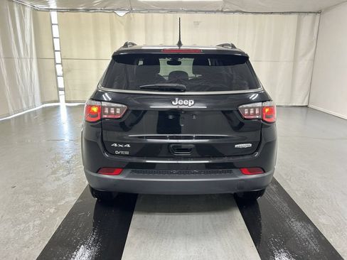 Used 2018 Jeep Compass Latitude w/ Popular Equipment Group AWD/4WD image 20