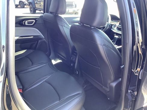 Used 2024 Jeep Compass Limited image 31