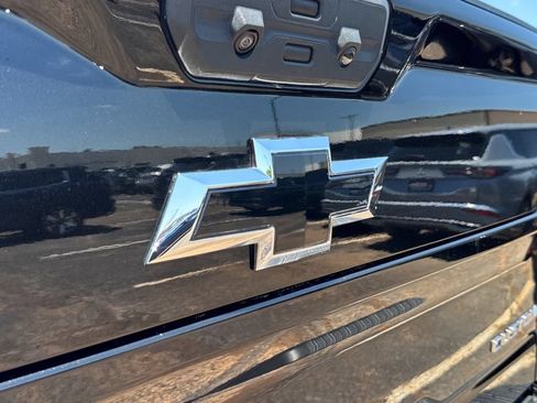 Used 2022 Chevrolet Silverado 2500 Custom w/ Custom Value Package AWD/4WD image 44