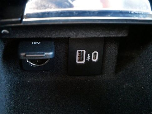 Used 2022 Lincoln Corsair Grand Touring w/ Elements Technology Bundle image 25