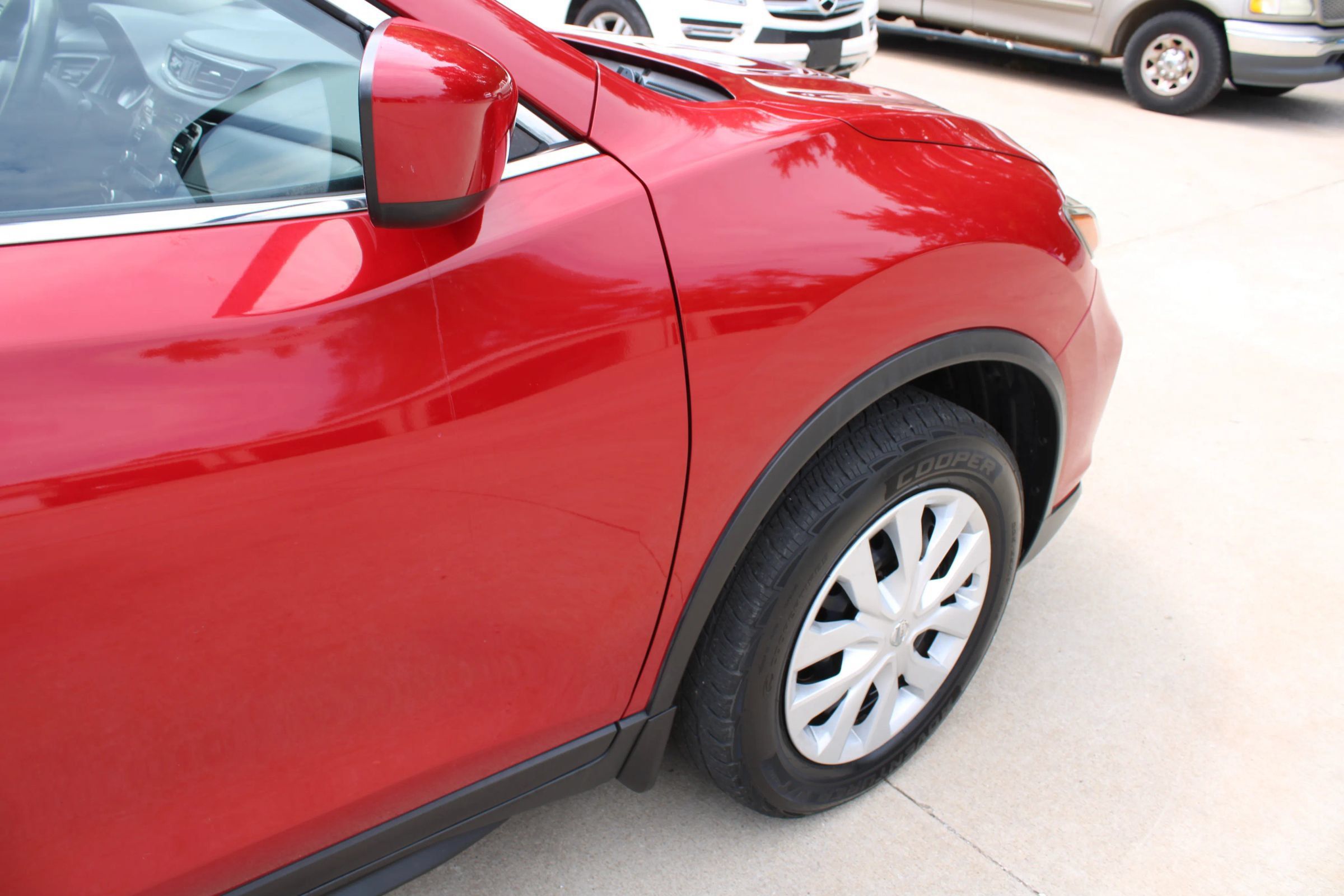 Used 2017 Nissan Rogue S AWD/4WD image 10