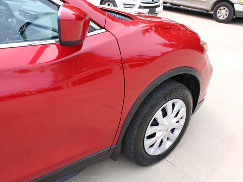 Used 2017 Nissan Rogue S AWD/4WD image 10