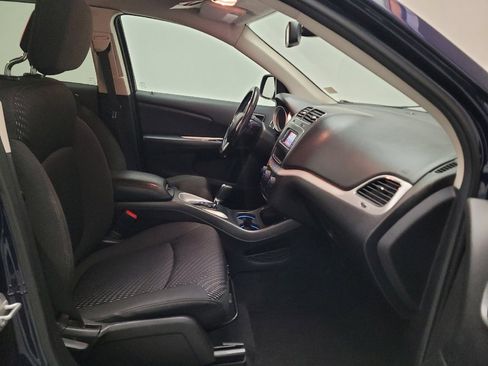 Used 2019 Dodge Journey SE w/ Connectivity Group FWD image 21