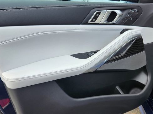 Used 2023 BMW X6 M50i w/ Executive Package image 6