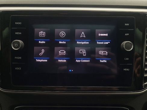 Used 2020 Volkswagen Atlas Cross Sport SEL Premium image 25