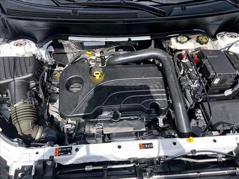 Used 2023 Chevrolet Equinox LS FWD image 11