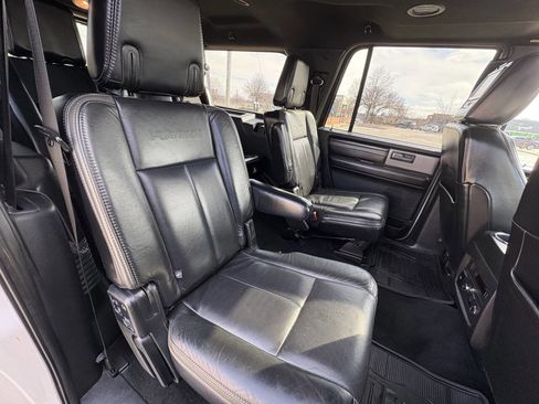 Used 2016 Ford Expedition EL Platinum image 32