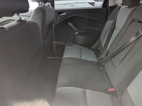 Used 2017 Ford Escape SE w/ Equipment Group 201A FWD image 10