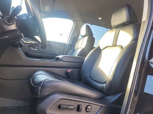 Used 2025 Honda Pilot EX-L image 7