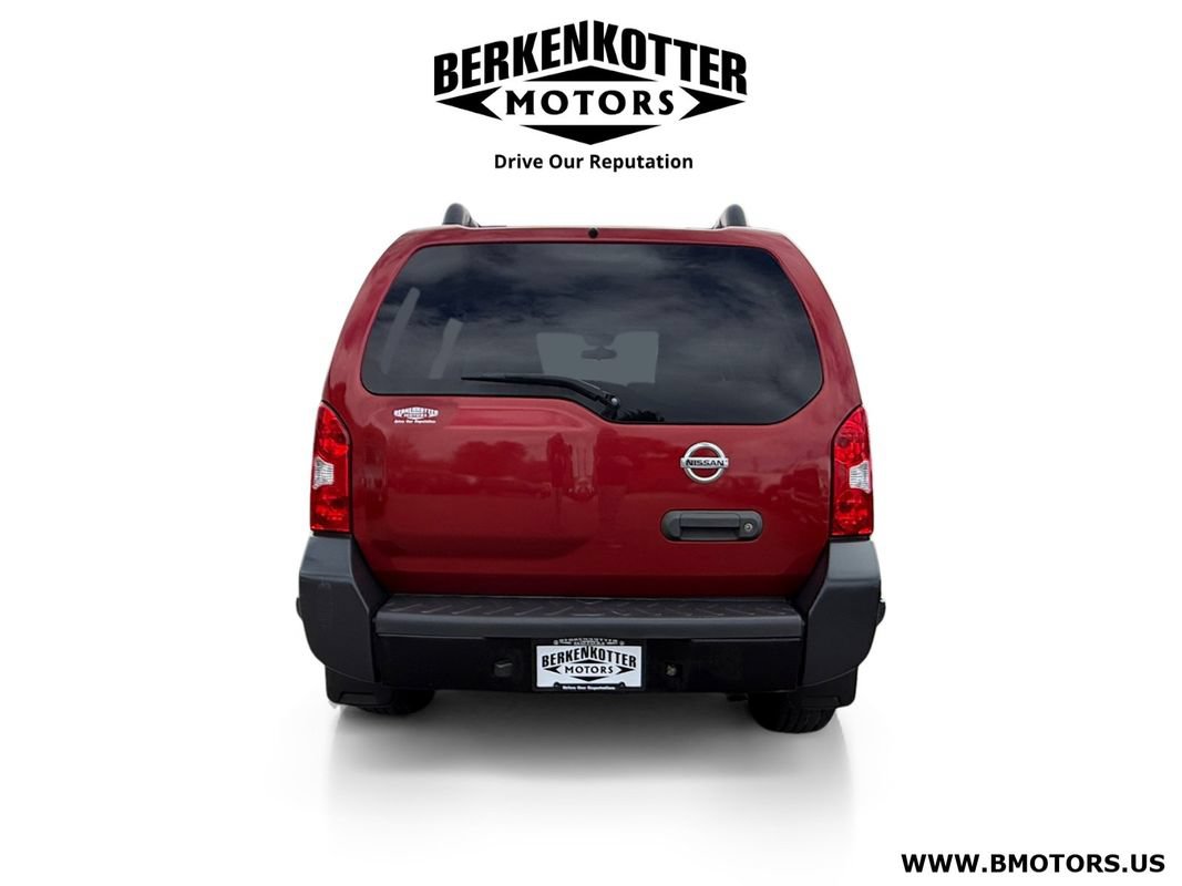 Used 2012 Nissan Xterra 4WD image 4