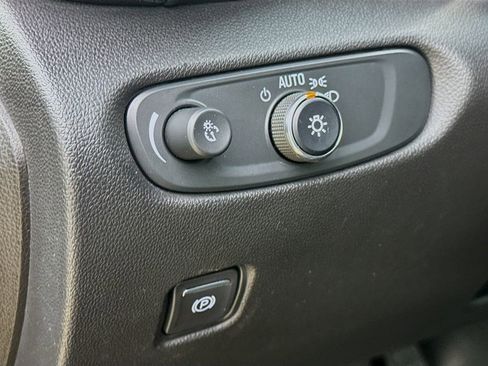 Used 2020 Chevrolet Blazer LT AWD/4WD image 12
