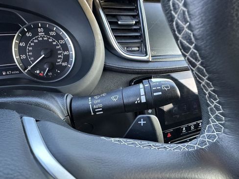 Used 2019 INFINITI QX50 Essential w/ Sensory Package image 29